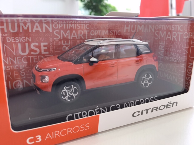 C3　AIRCROSSミニカー登場☆彡