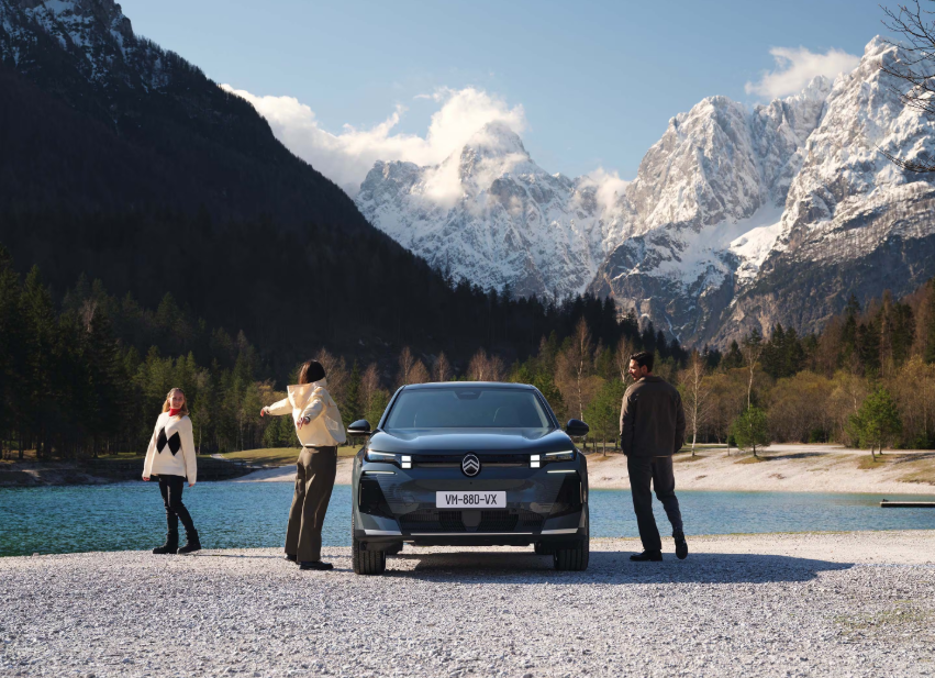 LEDマトリクスヘッドライトを採用したシグネチャーライト