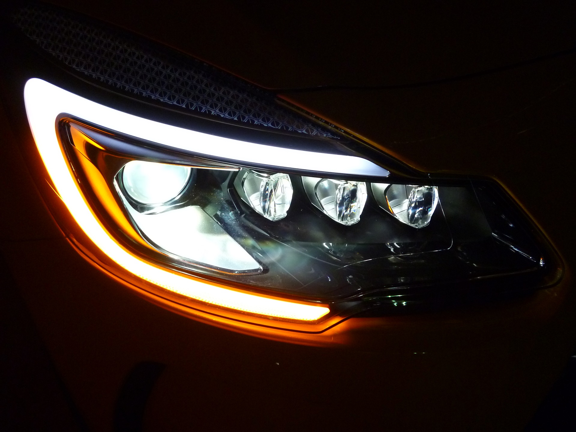 キイロ×クロ♪　DS3 Chic　ご納車させて頂きました♪♪