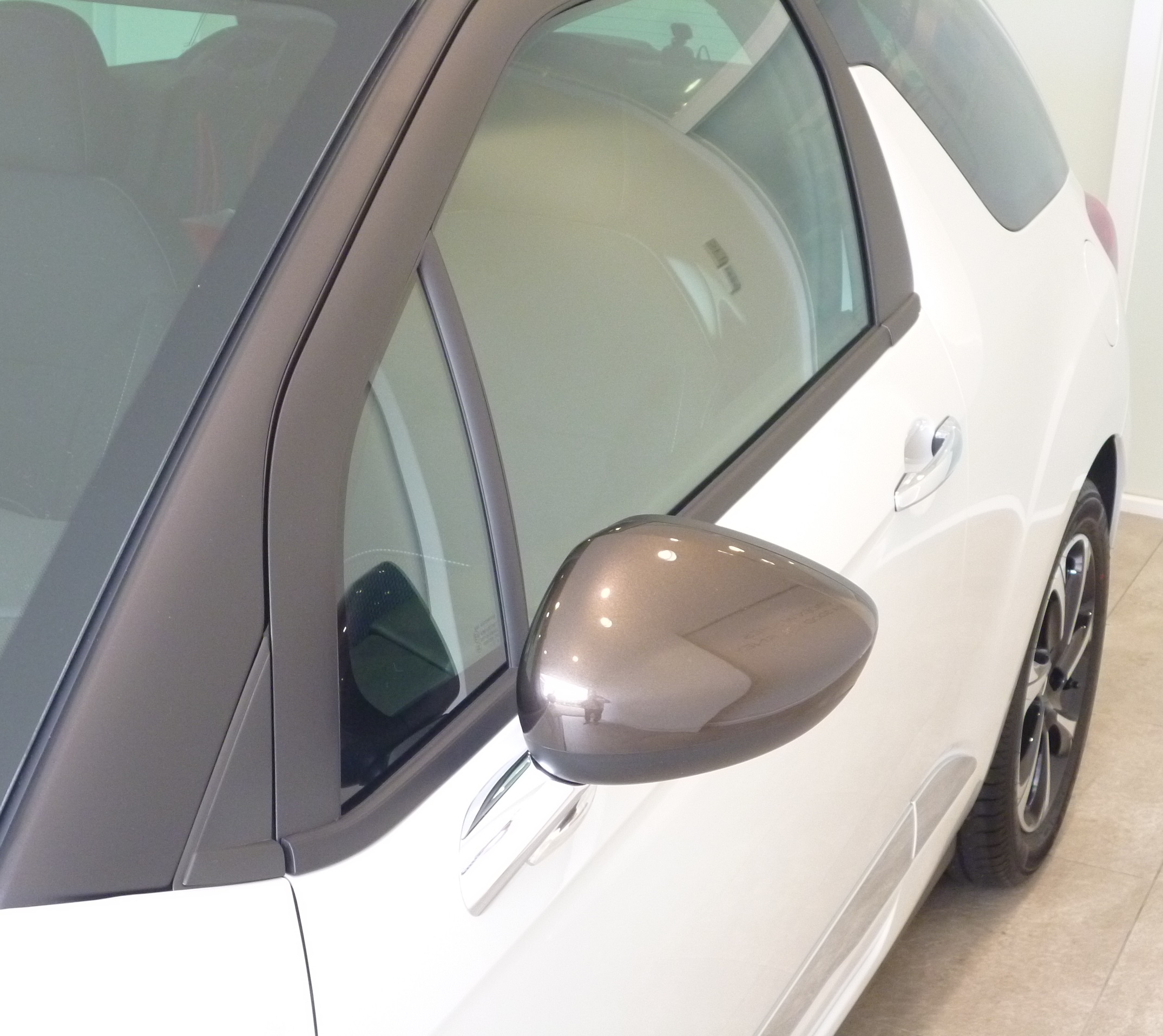 色々と　“初”　が多い、記念すべきご納車でございます♪♪