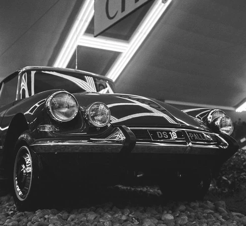 MIDNIGHT PLUS ONE（0時1分）