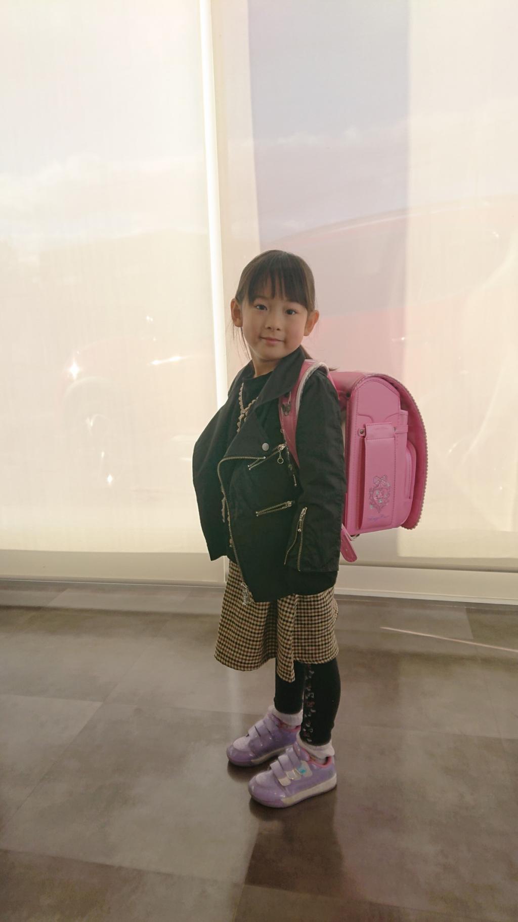 お子さんの成長と、その大きいオトモダチの、成長記録（そら、歳もとるわいな...）