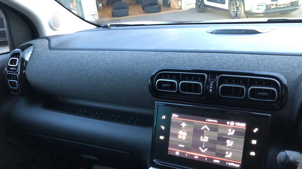 C3 AIRCROSS SUV インテリア