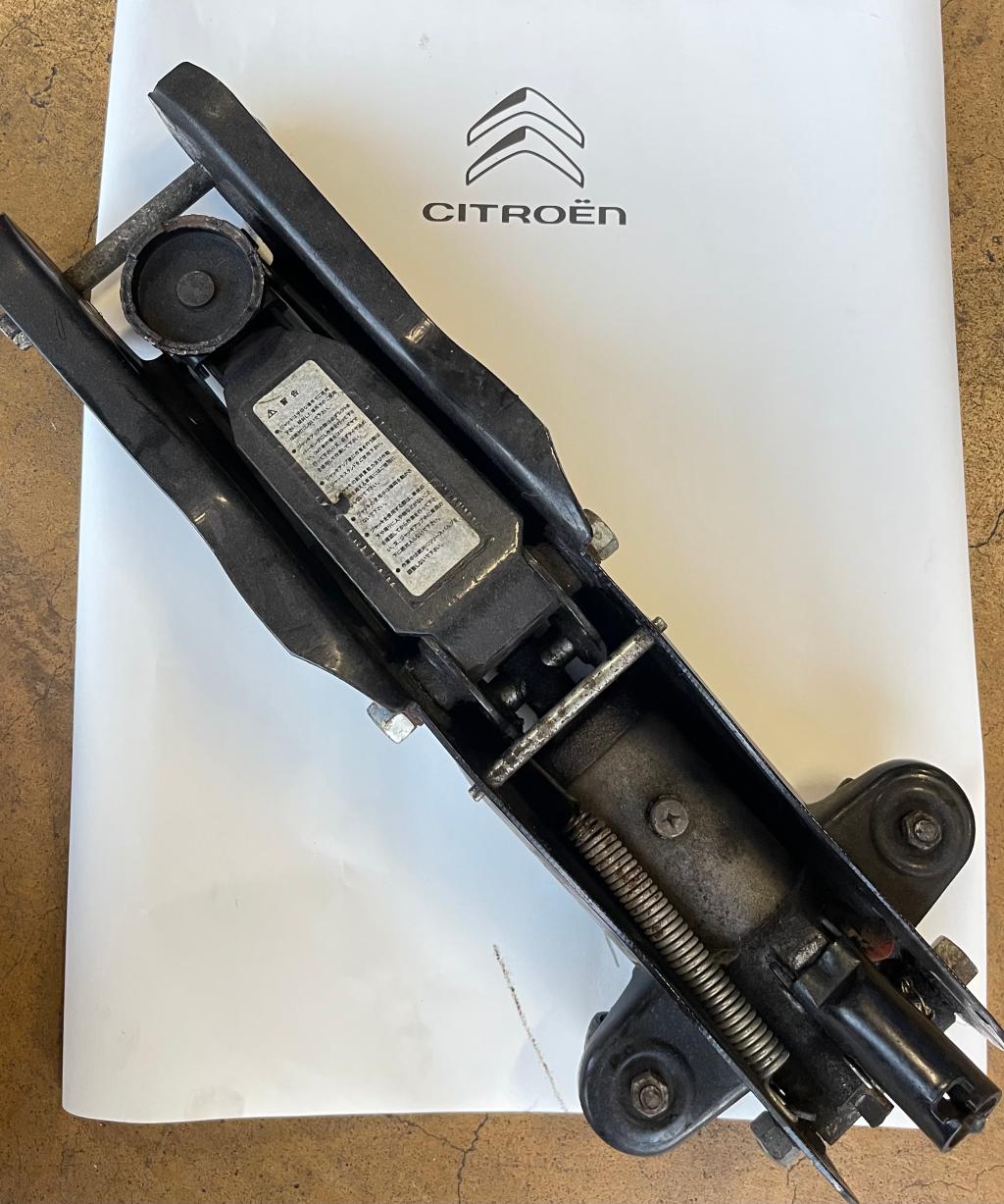 ガレージジャッキー