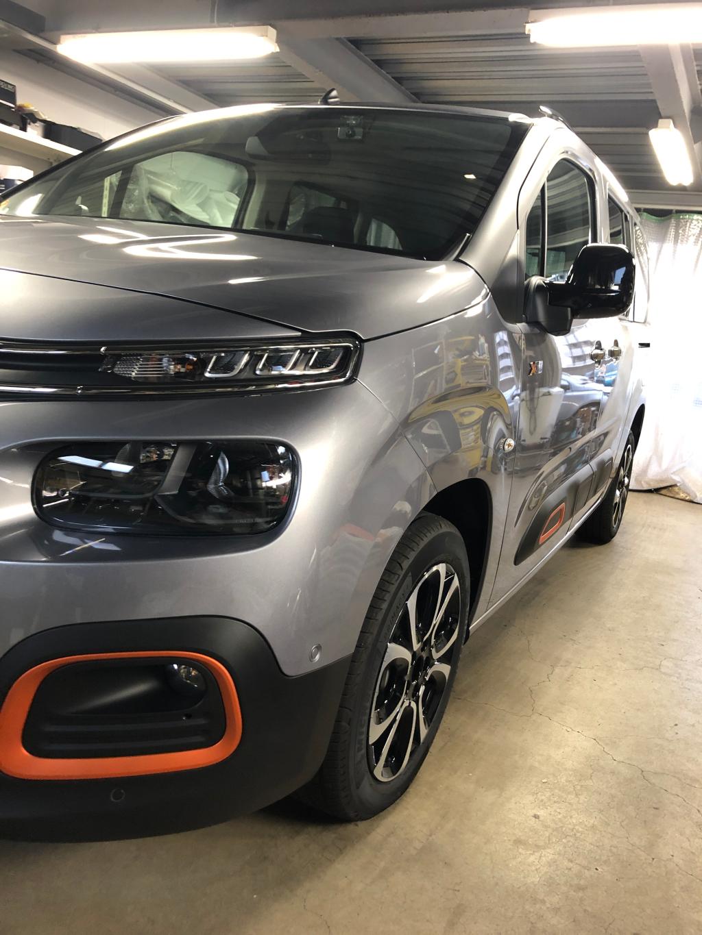 BERLINGO LONG♪　新色＆エクステリアご紹介☆