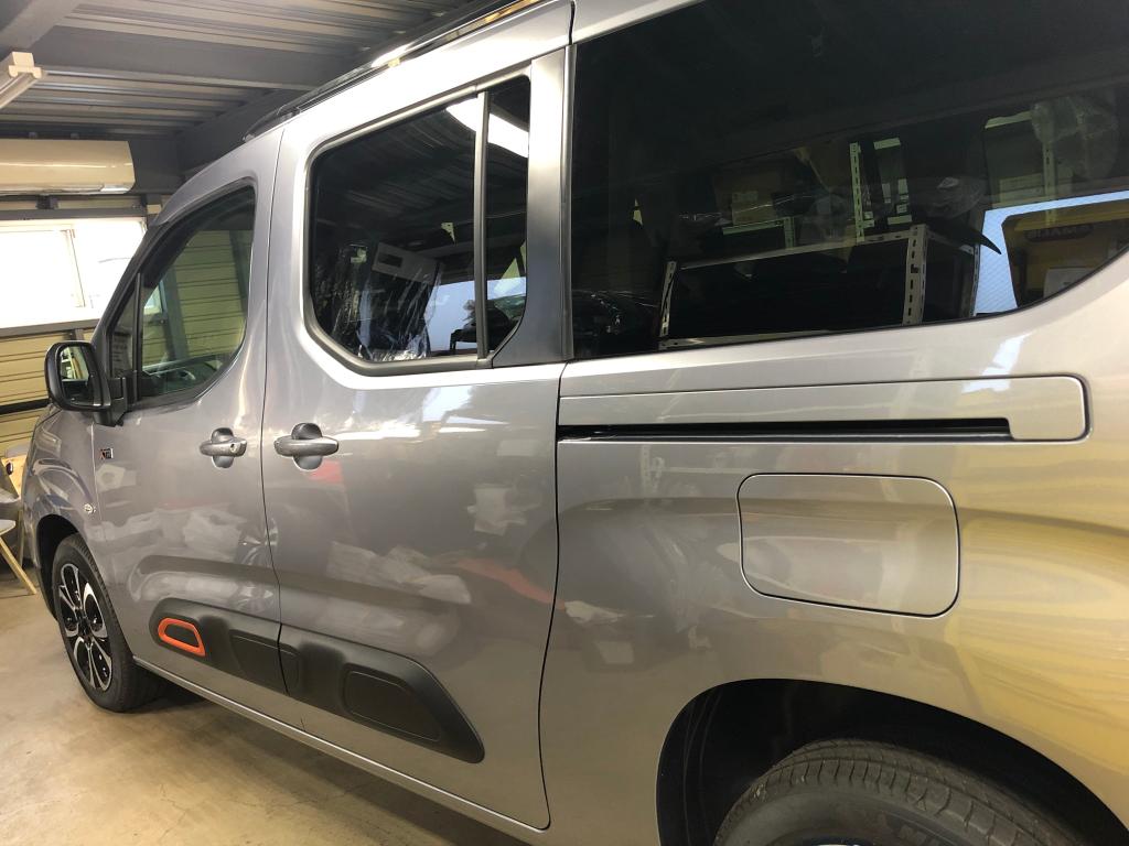 BERLINGO LONG♪　新色＆エクステリアご紹介☆