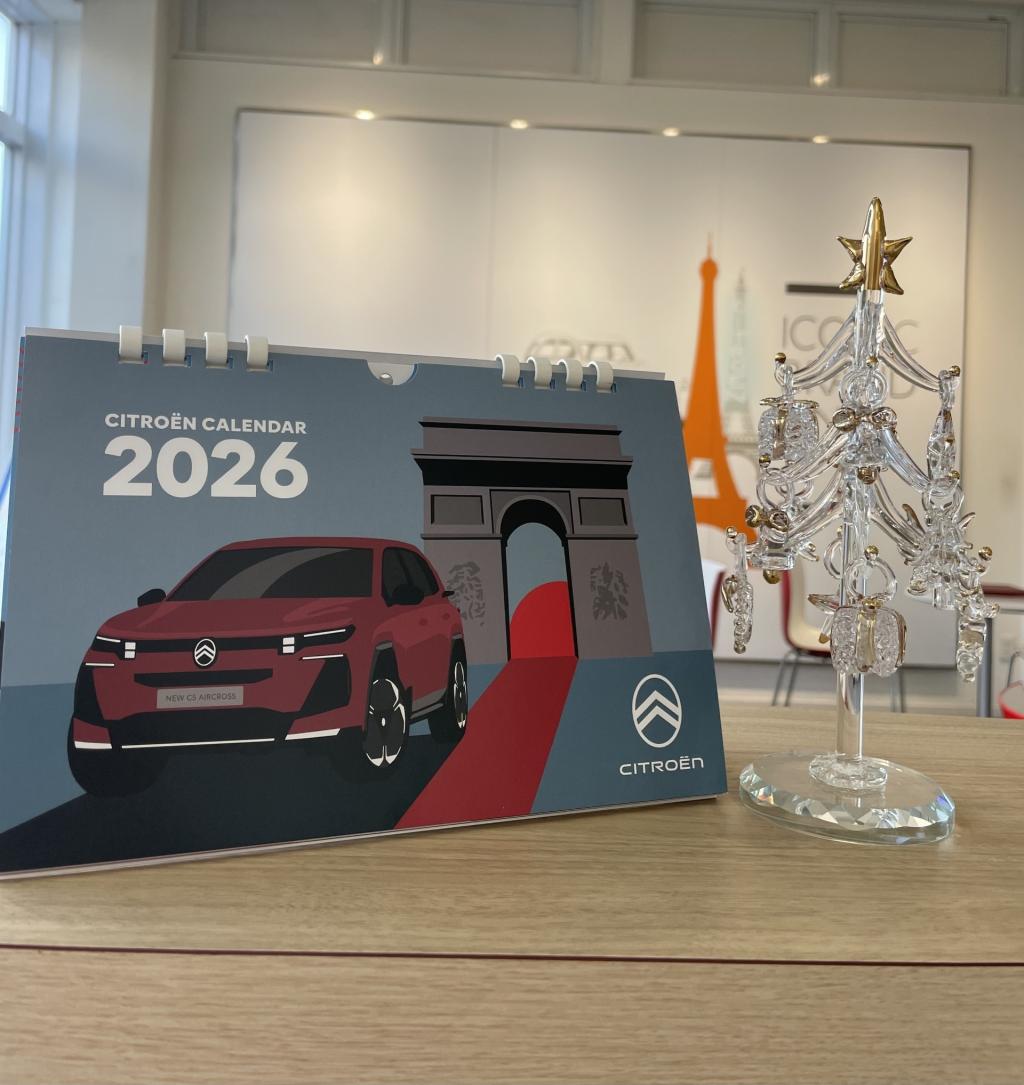 2026年度シトロエンカレンダープレゼント！🎁✨