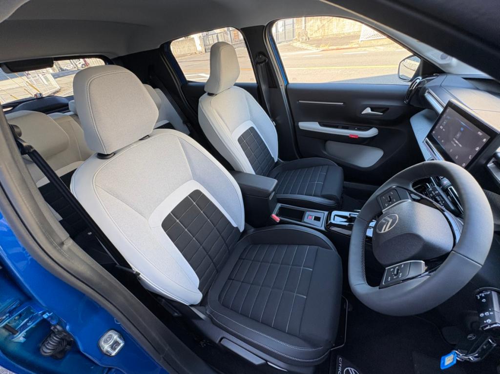 NEWC3インテリア