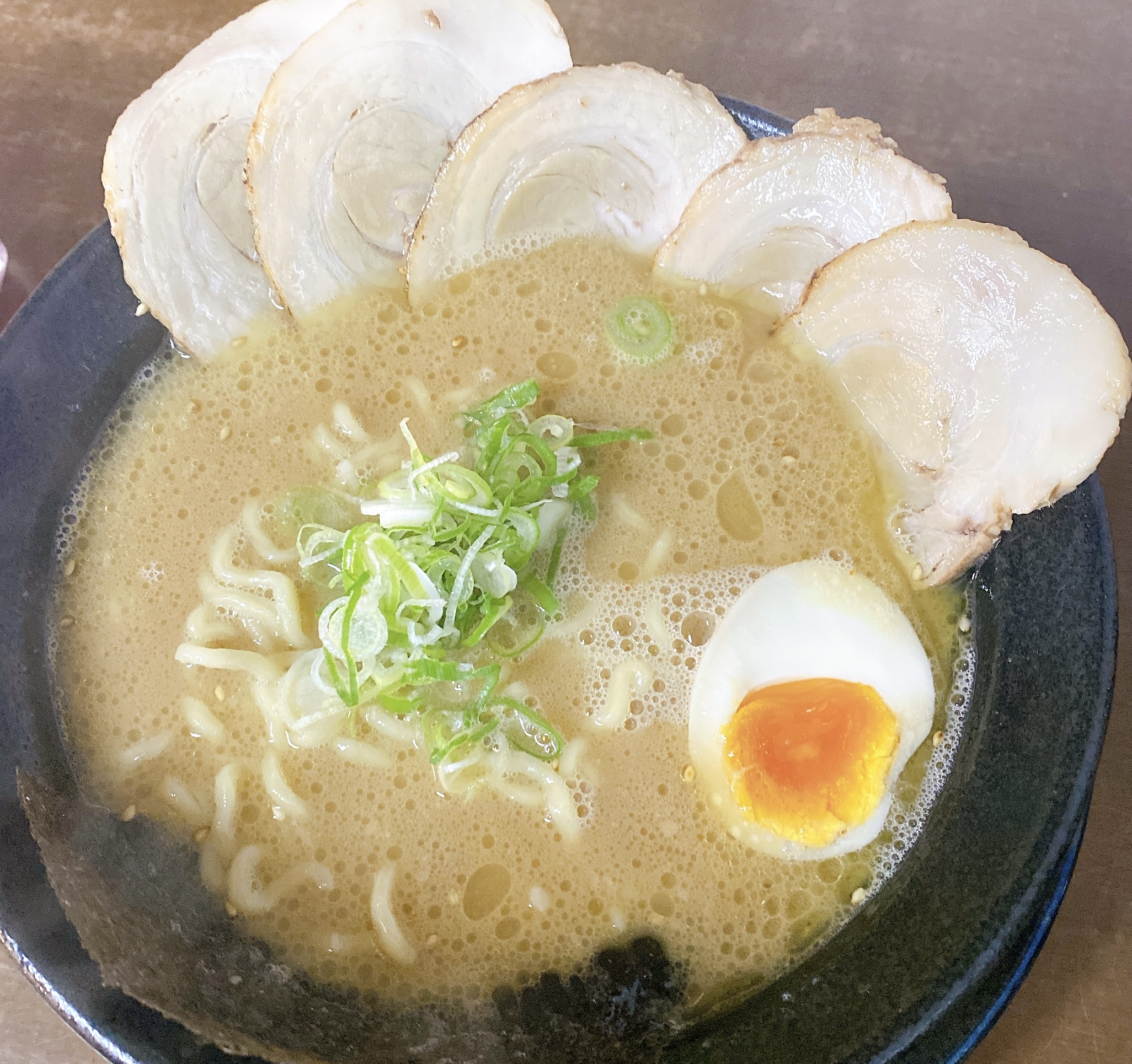 隣のラーメン屋さん！