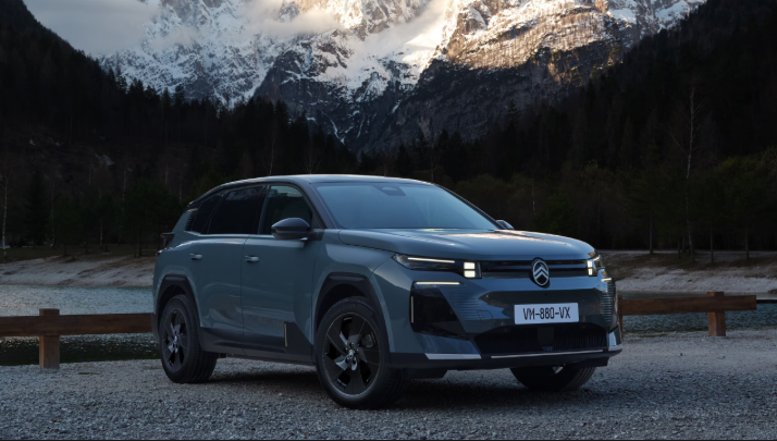 NEW CITROËN C5 AIRCROSS HYBRID